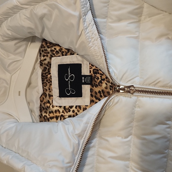 Jessica Simpson White Puffer Jacket with Quilted Texture - Picture 6 of 8